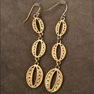 Stella and Dot gold earrings